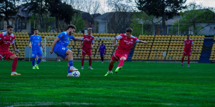 Derbi alb. Egal pentru pozițiiile actuale la Călărași